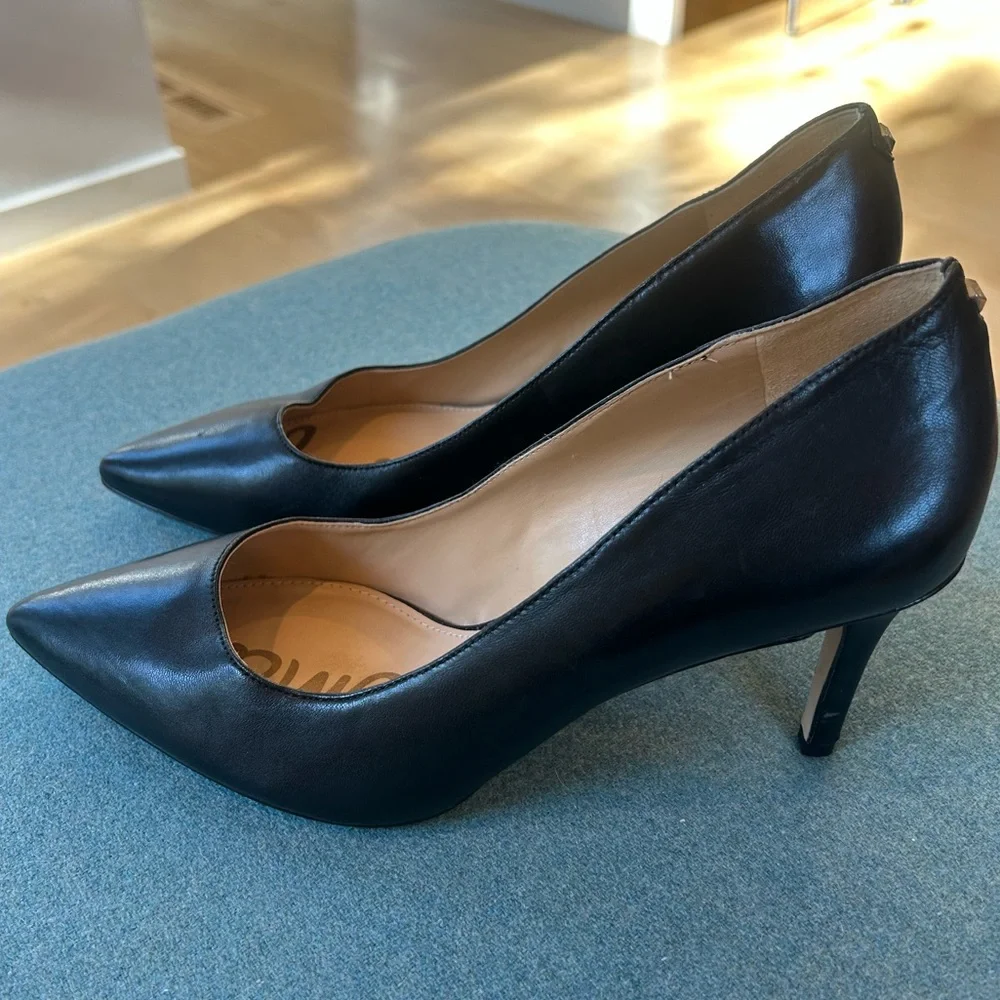 Sam Edelman Tristan Classic Black pointy toe leather pumps - Picture 2 of 5